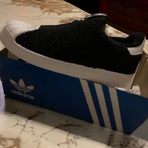 Adidas Kids Size 2 Black/White